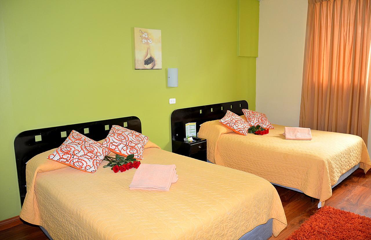 Hostal Terra 3 - Base Aerea Quito Exteriér fotografie